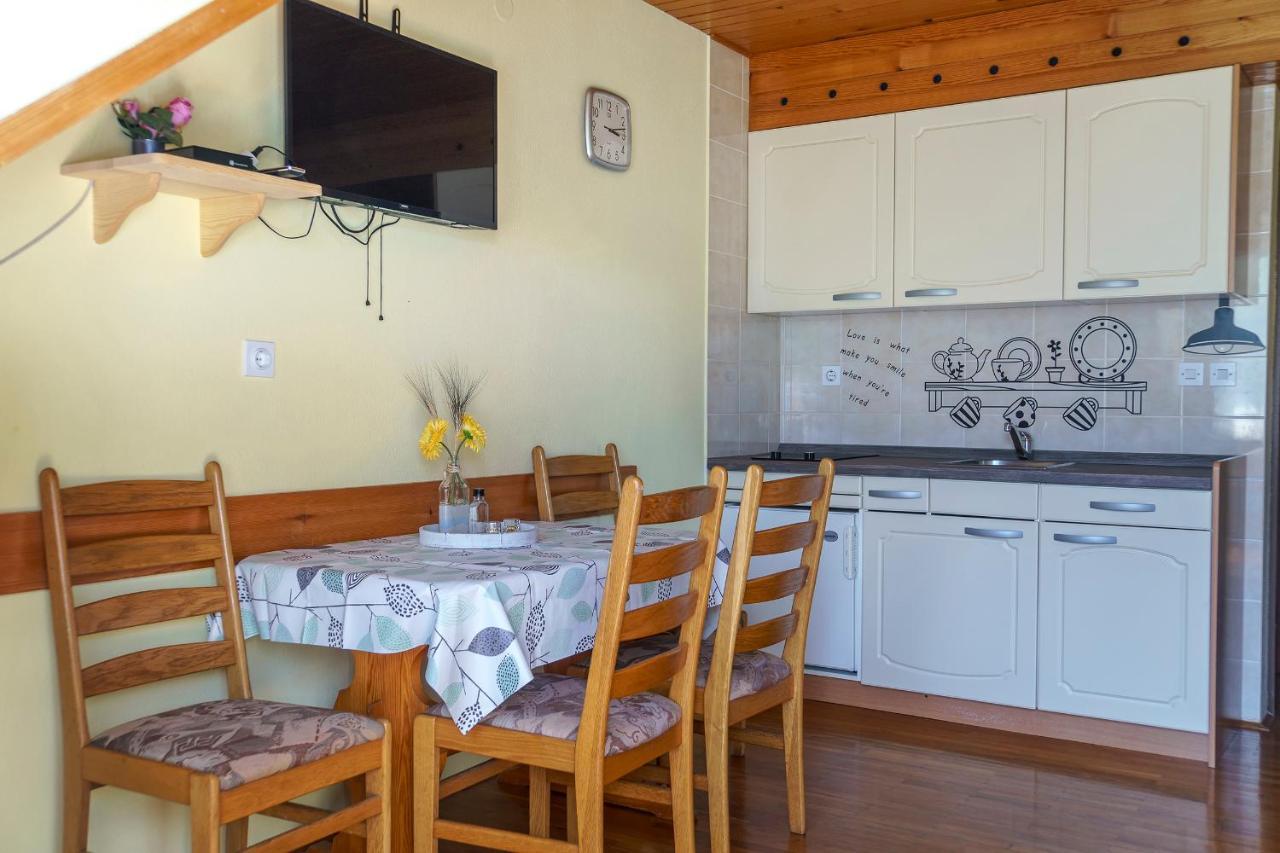 Apartments Zakrasnik Škofja Loka Kültér fotó