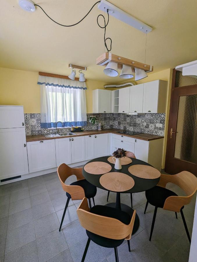 Apartments Zakrasnik Škofja Loka Kültér fotó